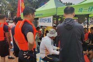 蒙托利沃：在奥斯梅恩和劳塔罗之间我选前者，他比劳塔罗更全面